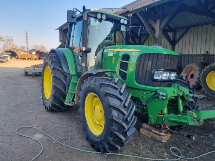 Pneus engins agricoles Bourdainville